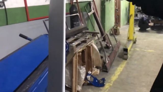 Догибаем металл до 180 градусов на листогибочном станке Урал +3000 смотреть онлайн