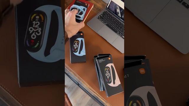 Самый продаваемый Фитнес браслет Xiaomi Mi Band 7 смотреть онлайн