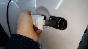 Как снять ручку двери Рено Флюенс