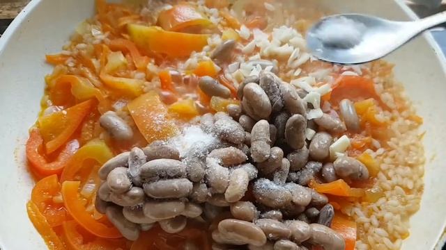 Ленивый "фаршированный перец" с фасолью без мяса. смотреть онлайн