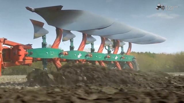 How many tractors are needed to plow America in one day? TractorLab смотреть онлайн