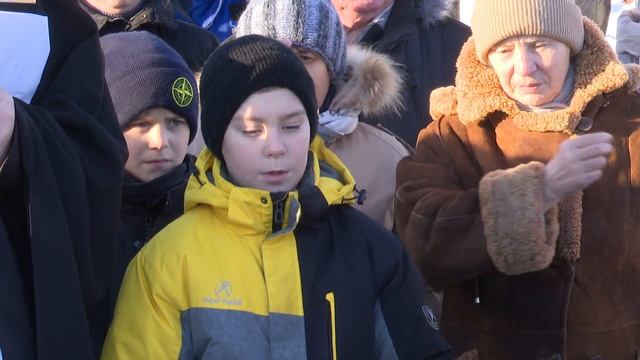 Купание в ледяной проруби и освящение воды: как в Мамадыше отметили Крещение смотреть онлайн