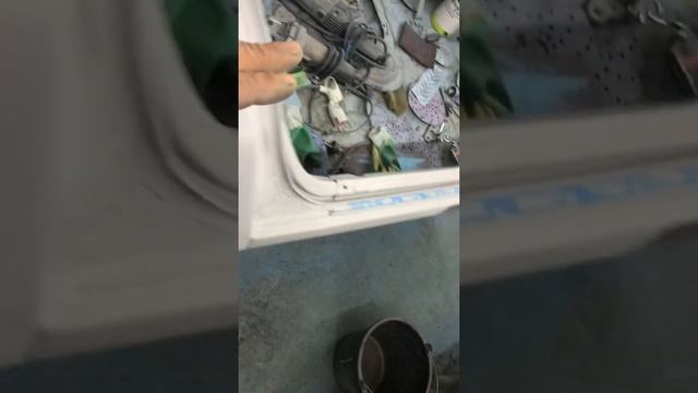 Газ 3102 отшпаклевались будем грунтовать и немного о сроках работы смотреть онлайн