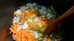 ЩИ из квашеной капусты в мультиварке "Как у бабушки в печи"