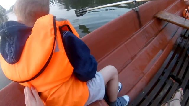 катаемся на лодке лодочная станция Царицыно Москва смотреть онлайн