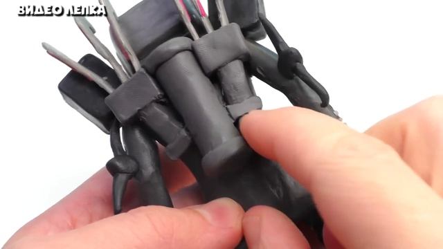 Лепим ТИТАН ТВ МЕН против СПИКЕРМЕНА ? Видео Лепка смотреть онлайн