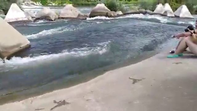 Поиск потерянных украшений отдыхающими.Иргиские водопады.21.07.2019.г. смотреть онлайн