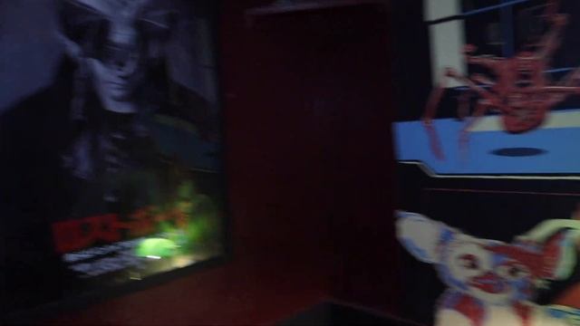 We Went To Lost Boys Pizza! ??? смотреть онлайн