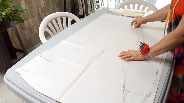 Manera de colocar el molde en la tela de la falda estilo sirena (sin desperdiciar tela). смотреть онлайн