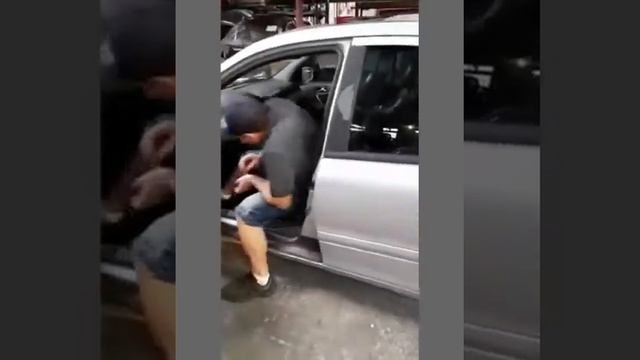 Sucata Mercedes C180 1.8 Kompressor 2002 eco peças vila ema смотреть онлайн