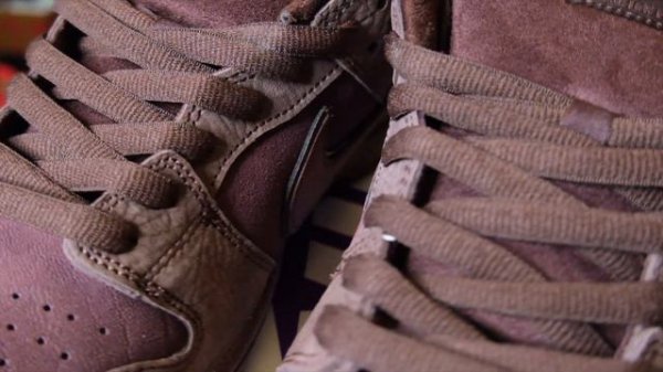 Nike SB Dunk Low Valentine's Day Burgundy Crush On Feet Review