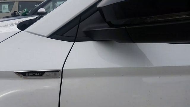 NEW SKODA Karoq 2.0 TDI 4x4 Sportline in Moon White смотреть онлайн