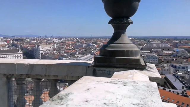 Séta a Budapesti Szent István bazilika kupolájának a tetején. смотреть онлайн