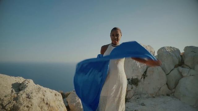 Mauro Picotto presents SONIQUE - Melody (Komodino video mix) смотреть онлайн