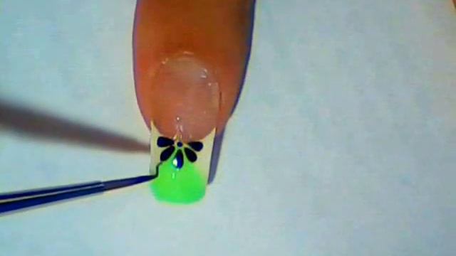 Green Nail Art Design | Summer Floral Nails | French Tip ♥ смотреть онлайн