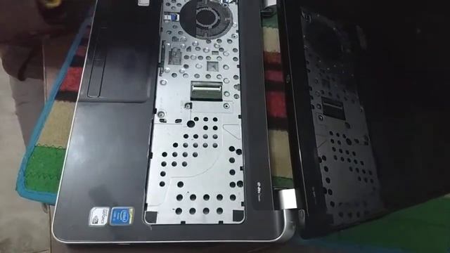 How to open HP Pavilion 15 n208TX Laptop to repair(Sai Computer) смотреть онлайн