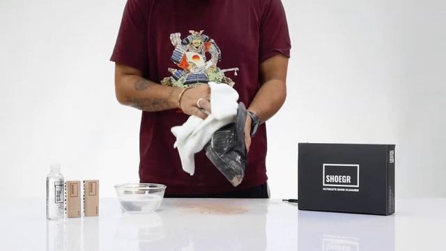 How to Clean Destroyed Black Adidas Superstar with SHOEGR смотреть онлайн