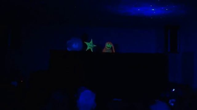 God Of Wonders - Black Light (By Cedarmont Kids) смотреть онлайн