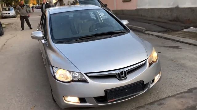 Honda Civic Hybrid 1.3 IMA смотреть онлайн