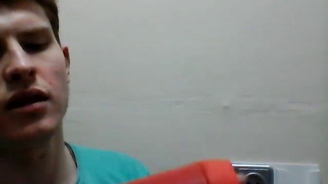 Колонка Charge 2+ Маленькая коробка смотреть онлайн