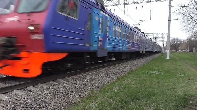 Электропоезд ЭД4М-401 (ТЧ-7) скоростной пригородный поезд "РЭКС-экспресс" №7122 Москва - Раменское. смотреть онлайн