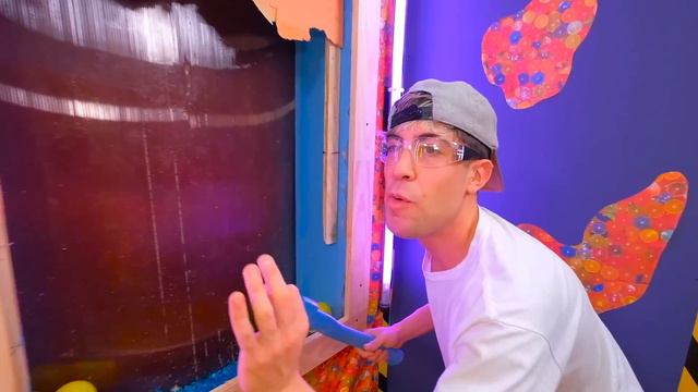 ESCAPANDO DE 100 CAPAS DE LEGOS !! смотреть онлайн