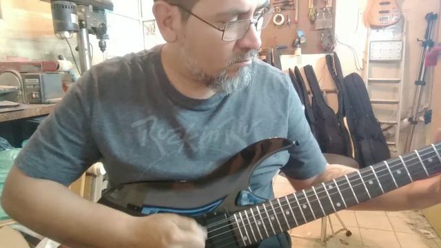 Guitarra Ibanez GRGA21 Black Super Strat смотреть онлайн