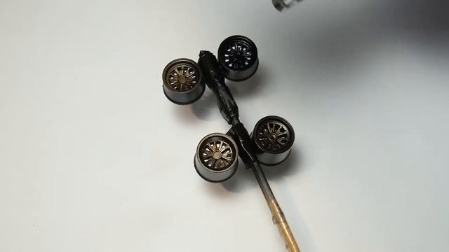 How to build : 1/24 Fujimi Ford GT40 66 Part 1 смотреть онлайн