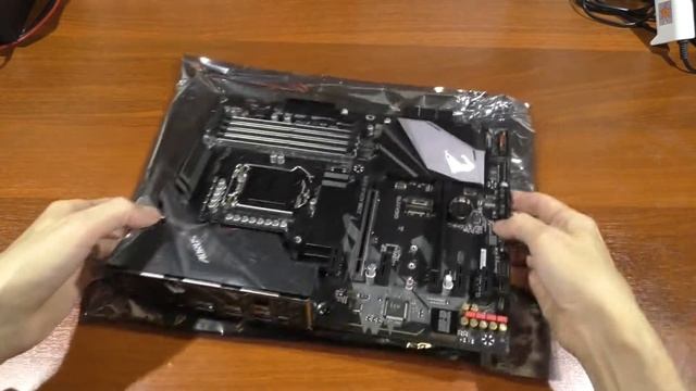 Материнская плата Gigabyte Aorus Z390 Elite