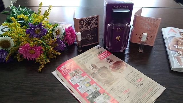 AVON Обзор фокуса сентябрь/2021. Обсуждаем о новинках водичек и новых косметических средств. смотреть онлайн