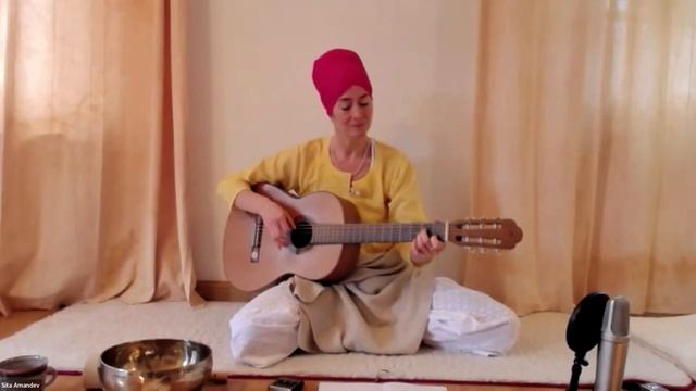 Aad Gureh Nameh - Schutzmantra - Meditation - Cover Sat Hari Singh - Kundalini Yoga - Sita Amandev смотреть онлайн