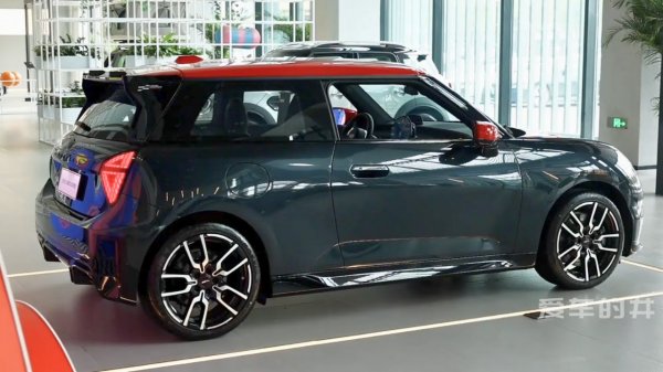Подробный обзор Mini Cooper Cooper S 2024 года