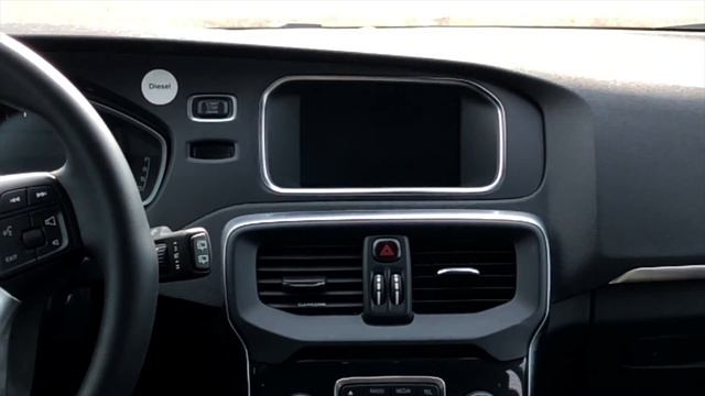 Review: Volvo V40 D2 - (is it still competitive?!) смотреть онлайн