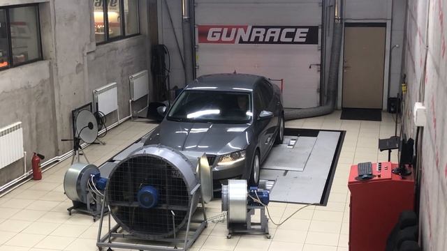 Skoda Octavia A7 2.0tdi CRVC 143 hp st.1 7F (SevenForce) Dynotest Gunrace смотреть онлайн