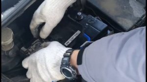 Замена аккумулятора на KIA CEED 2013 года.