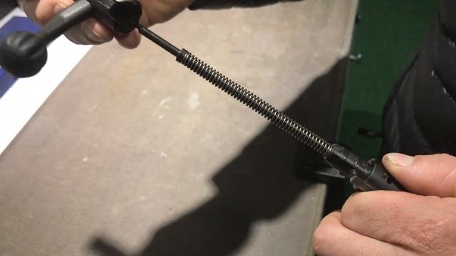Как разобрать и собрать затвор на Sauer 101 смотреть онлайн