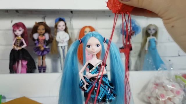 Кукла Анастасия Шпагина ООАК Как сделать парик для куклы Монстер Хай из ниток Diy для кукол смотреть онлайн