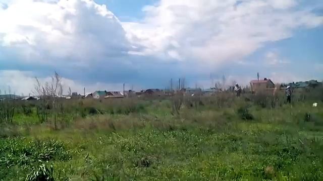 В поле около Собора Петра и Павла, Новотроицк, Оренбургская область. смотреть онлайн