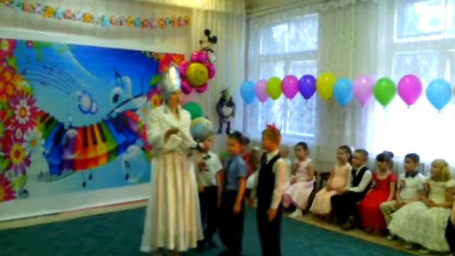 Марфуша, Хоттабыч и Снежная королева на выпускном 2015. смотреть онлайн