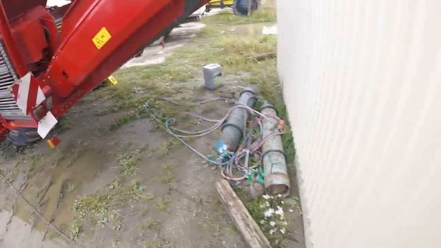 10.10.17 г Нашёл поломку гидравлики на МтЗ 1221 смотреть онлайн