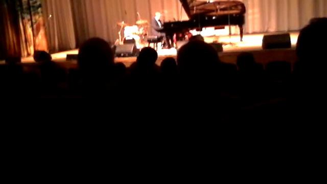 Я не любитель джаза но этот прево сходен Брянск смотреть онлайн