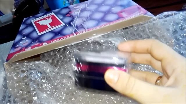 Распаковка посылочек с косметическими "вкусняшками" Заказ с ladymakeup, Atelier, Cascade of Colors смотреть онлайн