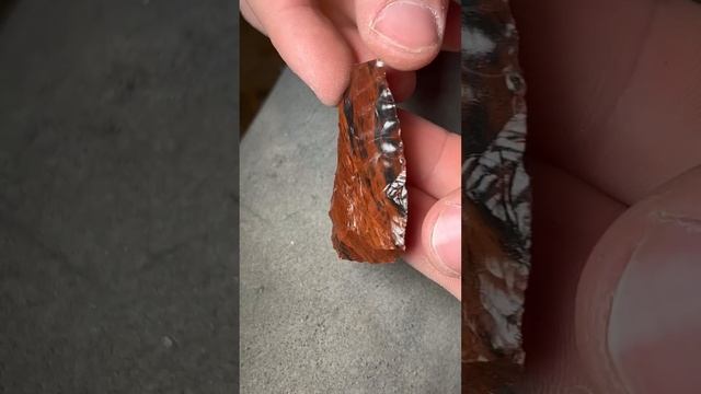 Making a Red Obsidian Arrowhead #obsidian #survival #bushcraft #knife смотреть онлайн