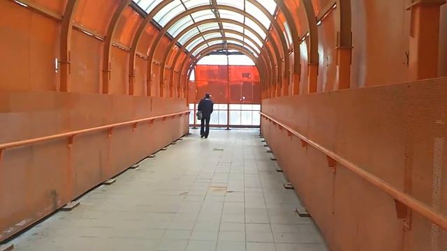 жд. ст. Рыбацкое. Переход к платформе от СПб смотреть онлайн