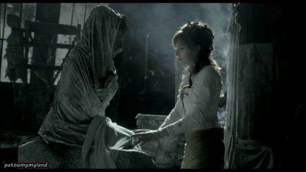 Mylene Farmer - Ave Maria