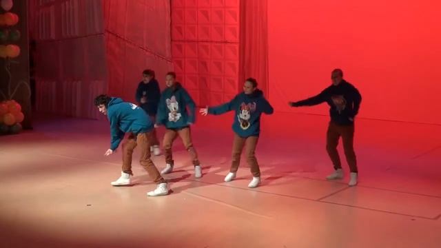 Коллектив «Треш» смотреть онлайн