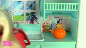 Эвелина Попала в Больницу из за Учителя Мультики Барби Про Школу Куклы Для Девочек IkuklaTV