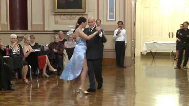 Karina and Fabian Conca, Hobart Tango Encuentro Tango 2017, Tango "Oigo tu voz" смотреть онлайн