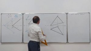 Построение параллельной плоскости на расстояние 30 мм.