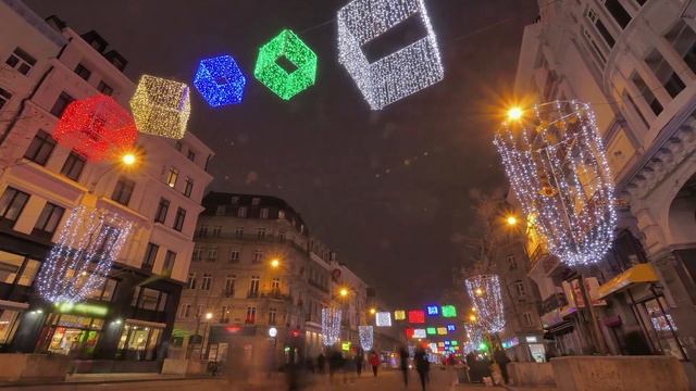 "Новый Год и Рождество" Исполняет автор. Душевная, трогательная песня о времени где всё - любовь. смотреть онлайн